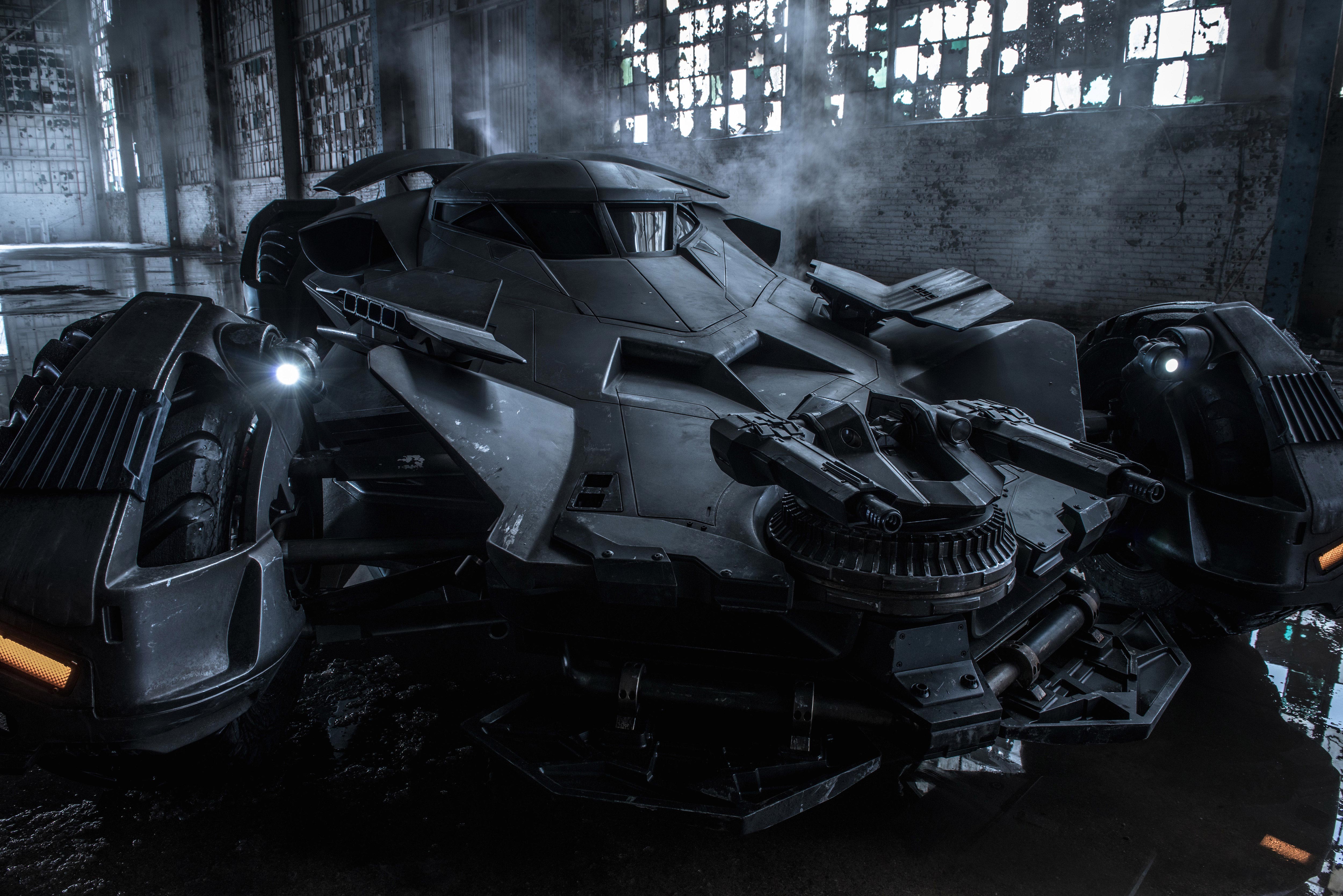 © 2014 Warner Bros. Entertainment Inc., Ratpac-Dune Entertainment LLC and Ratpac Entertainment, LLC.
